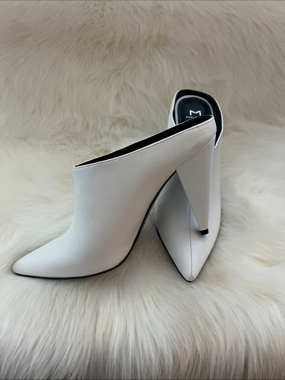 Marc Fisher White Pointed Leather Mule - Picture 2 of 4